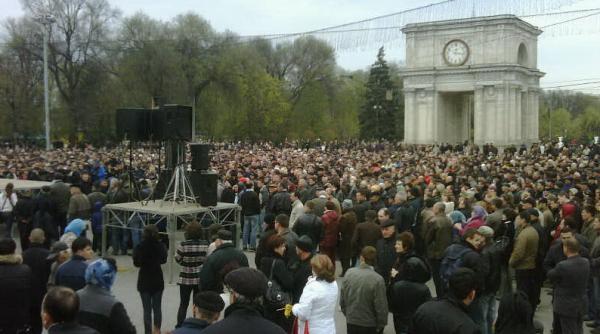 protestul de la chisinau a luat sfarsit manifestantii somati sa plece