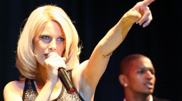 de la casuta noastra la hartbreak hotel