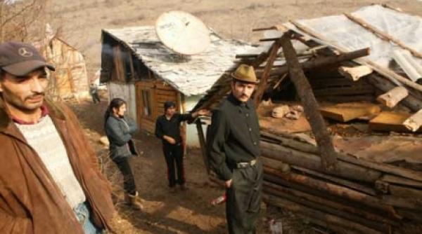 tiganii si au halit ajutoarele europei si ale romaniei