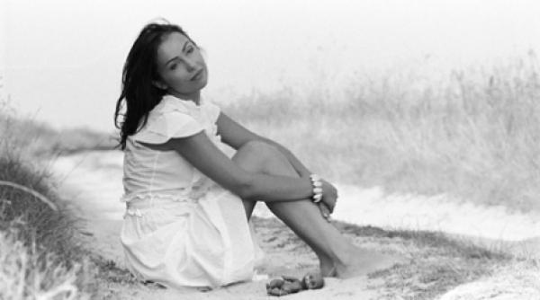 pictura mana ei stanga muzica mana dreapta