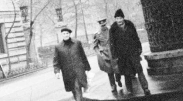 taranistii faceau politica la aniversari parastase si inmormantari