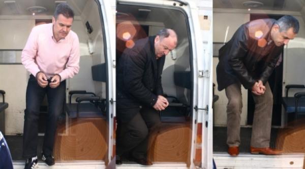 au ajuns langa penescu