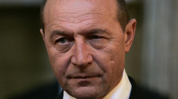 basescu romania isi va suplimenta trupele in afganistan cu circa 150 de militari