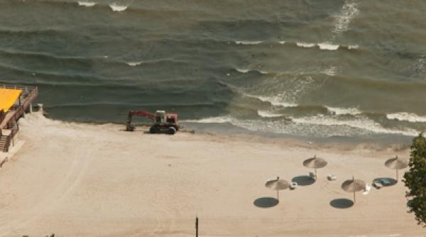 litoralul romanesc se surpa