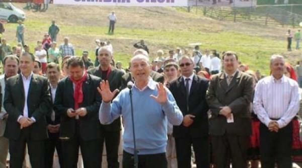 geoana si basescu mulg aceeasi oaie