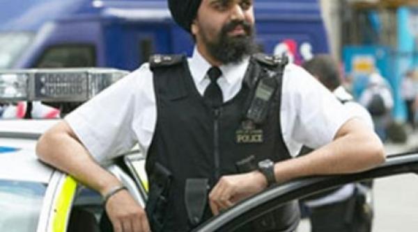 turbanul antiglont dotare pentru politistul britanic