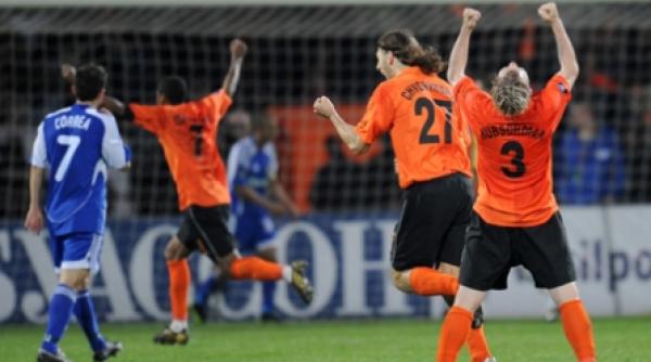 lucescu scrie istorie la donetk