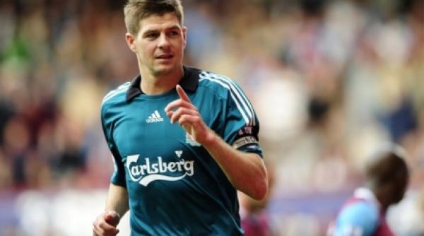 steven gerrard fotbalistul anului in anglia