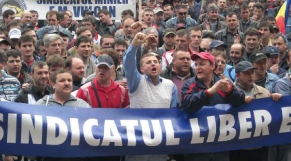 bns scoate zece mii de protestatari pe strazile bucurestiului