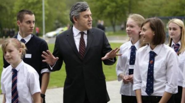 gordon brown vorbeste despre riscul izolarii europene