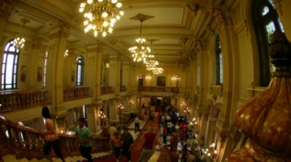 basescu serbeaza lovitura 322