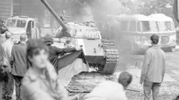 intalnire cu vechi tovarasi si pretini