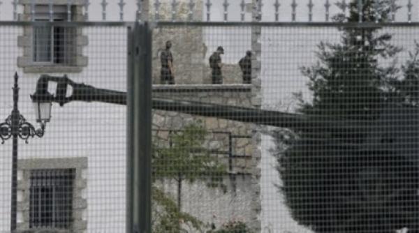 peste 500 de militari sunt in carantina in primul focar spaniol al gripei porcine