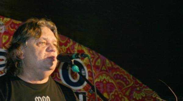 pansamente poetice zambete si speranta