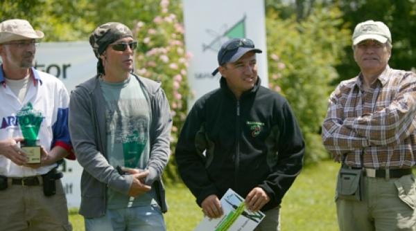 bot de stiuca la pupat