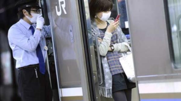 virusul a h1n1 prefera adolescentii