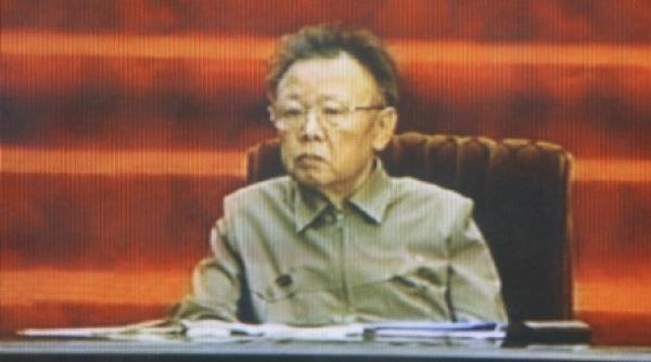 daily mail kim jong il foloseste armele nucleare pentru a nu avea soarta lui nicolae ceausescu