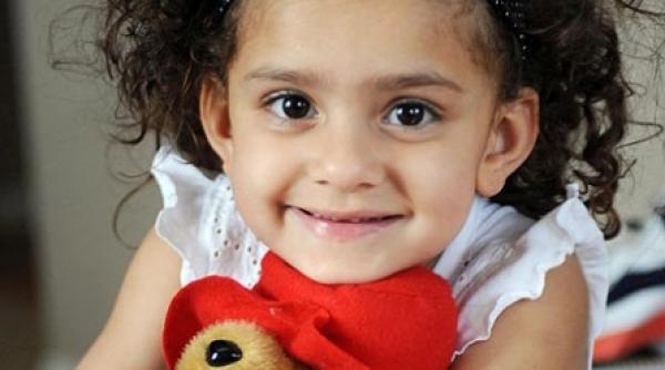 mamma mia o fetita de cinci ani s a trezit din coma fredonand un hit abba video