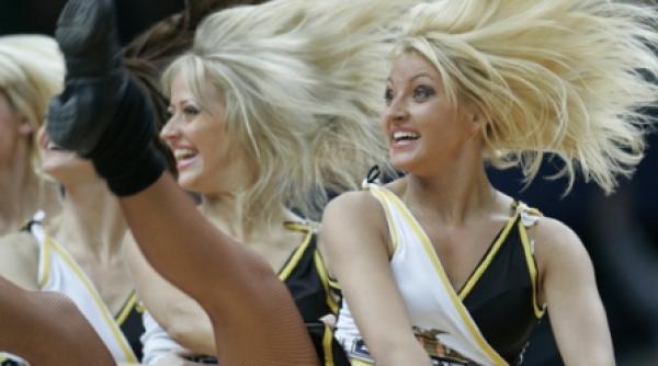 blondele ridica moralul letonilor