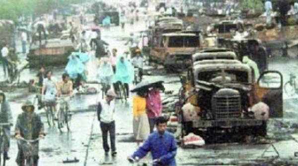 legea martiala pentru protestatarii chinezi