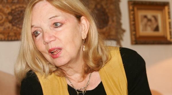 purtatoare de lumi si de povesti