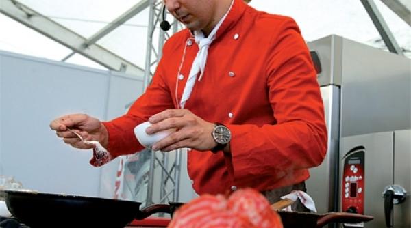 indragostit de trei gastronomii