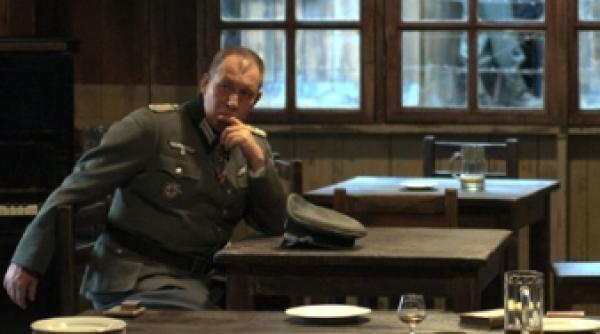 busu rol de ofiter german in filmul lui lelouch