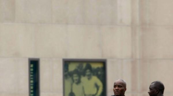 obama starneste rasistii