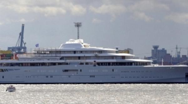 roman abramovici a dat 352 milioane de euro pentru un iaht