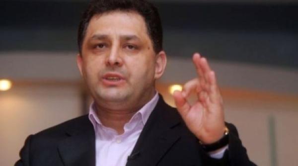 vanghelie lui traian basescu ii plac foarte mult legumele udrea anemica de la prea multa papadie