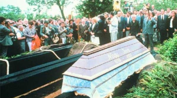 nicolae ceausescu despre reinhumarea osemintelor lui imre nagy