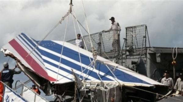 zborul af 447 echipele de cautare nu au mai gasit alte cadavre