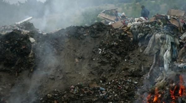 europa ne pedepseste pentru gropile de gunoi