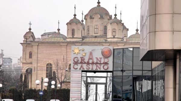 cazinourile fabricile de bani murdari