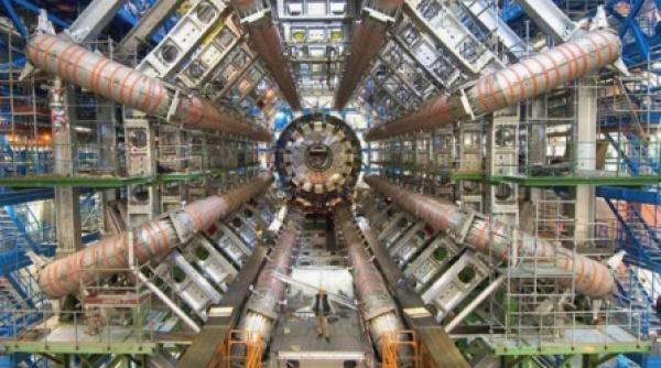 acceleratorul de particule lhc gata de a fi repus in functiune
