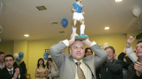 refuzat de sapte antrenori