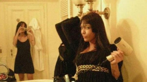 romance la petrecerile lui berlusconi