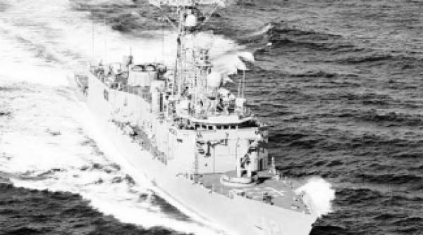 un viceamiral doua nave militare si orchestra flotei a 6 a americane viziteaza constanta