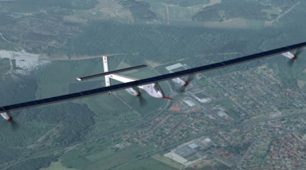 in vizita la avionul pe baterii