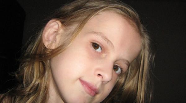 sara fetita cu plamani impietriti