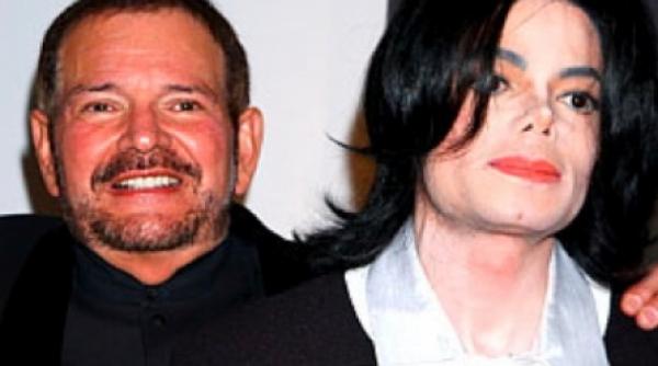 arnold klein tatal natural al celor doi copii mai mari ai lui michael