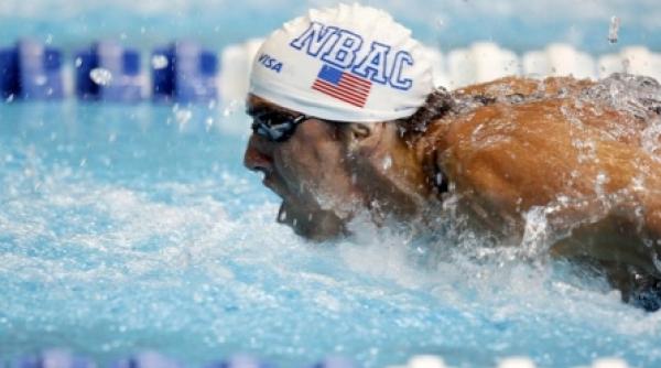 michael phelps a stabilit un nou record mondial la 100 m fluture