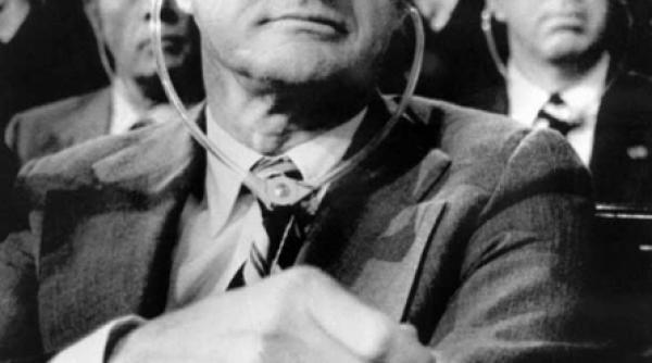 zbigniew brzezinski sa dam comunismului o inmormantare decenta