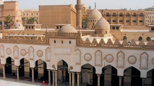 bunul gust la egipteni versus rafinamentul parizian