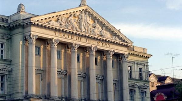 doua dacii pentru spectacolul omul care s a trezit vorbind singur