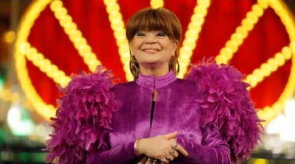 e tare nostim spectacolul