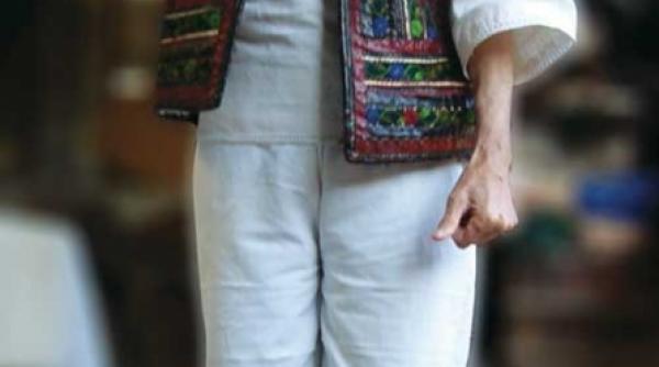 i am colindat sa mi plateasca opincile