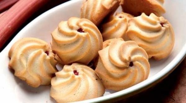 vara isi intoarce fata