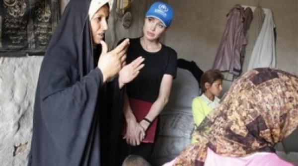 angelina jolie a cerut onu sa ajute refugiatii irakieni