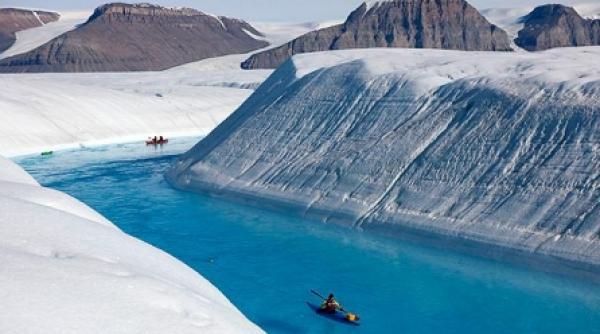 ghetarii se topesc mai repede decat au prevazut specialistii foto